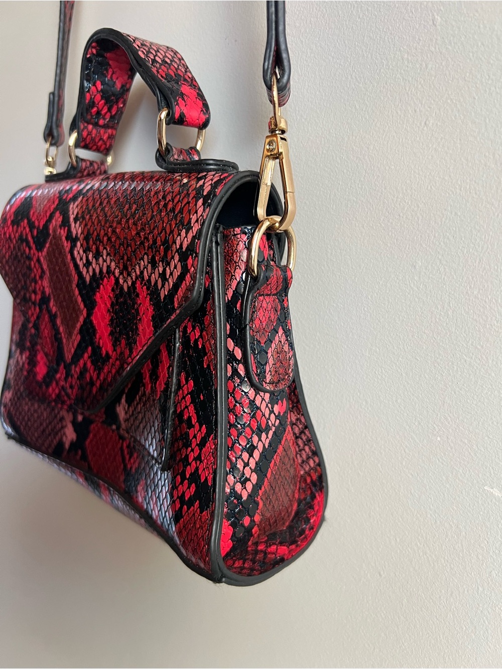 Red Black Snake Print Top Handle Mini Crossbody Satchel Purse Faux Leather Y2K - Picture 3 of 10